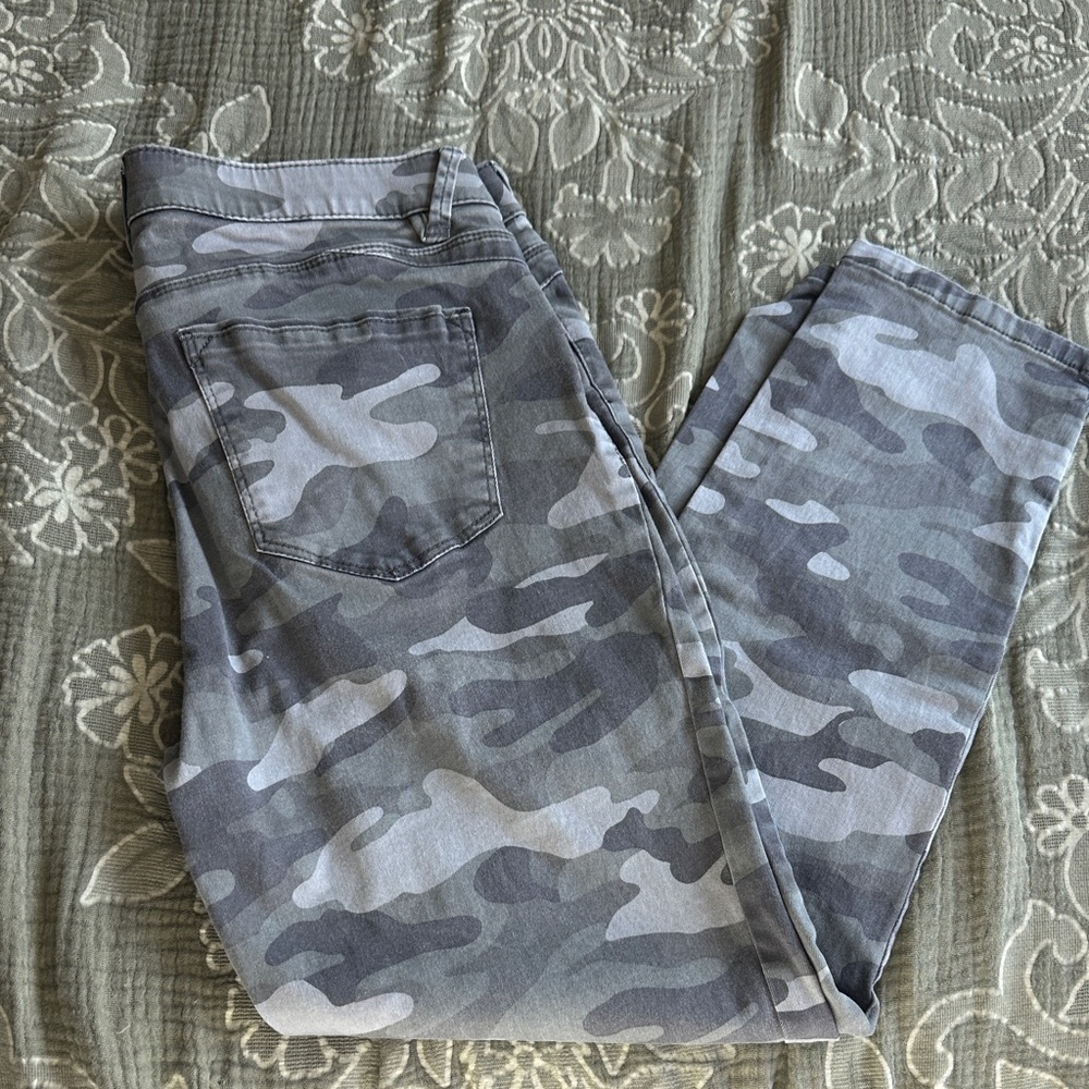 Wit & wisdom camo jeans